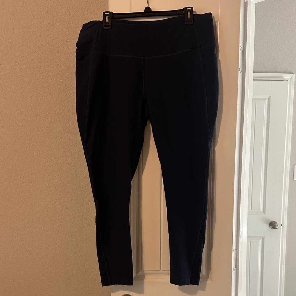 Mondetta Navy Leggings